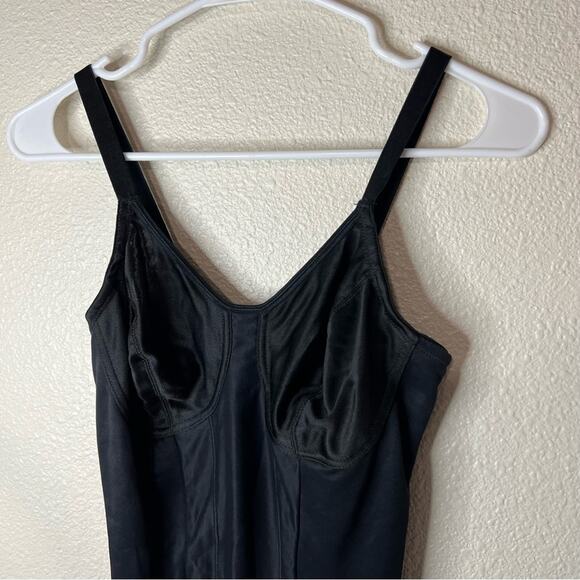Miraclesuit 2714 black bodysuit shapewear 36B - Picture 2 of 9